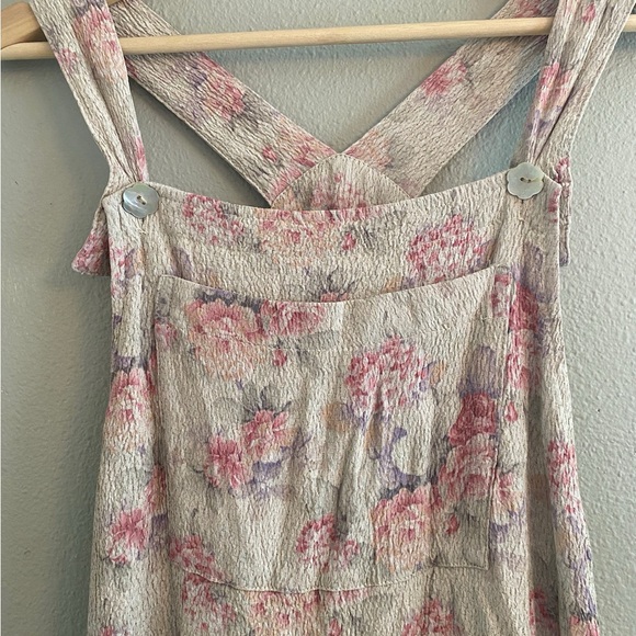 Dress to Kill sleeveless pinafore style dress - Picture 2 of 6